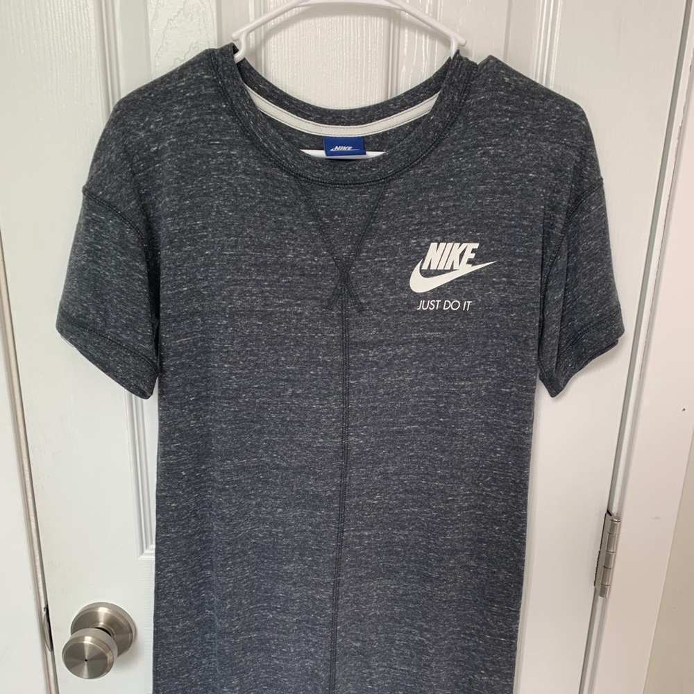 NIKE Woman's Gray Tennis Shirt Dress